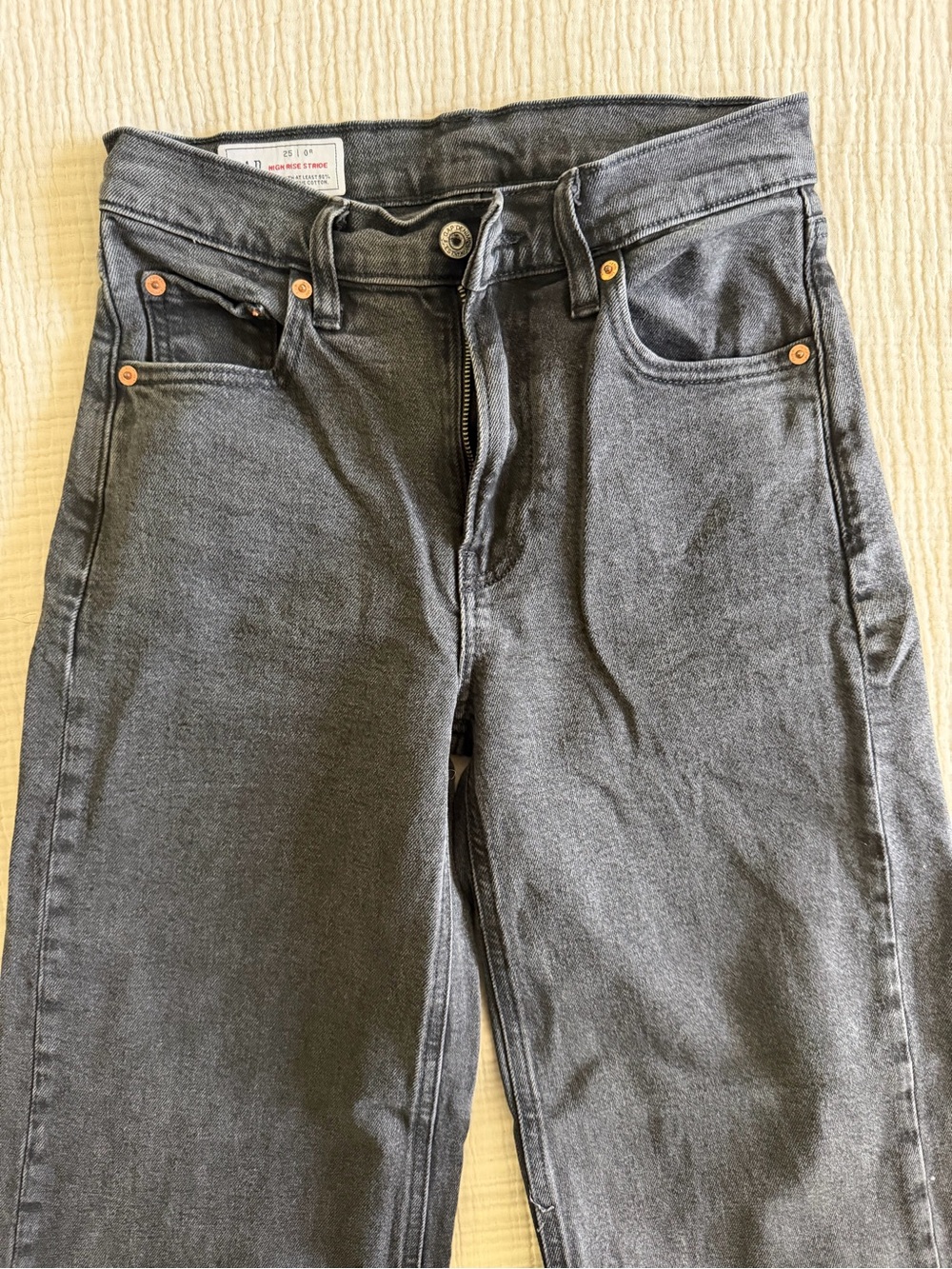 GAP Women's Straight-Leg Jeans in Charcoal Black